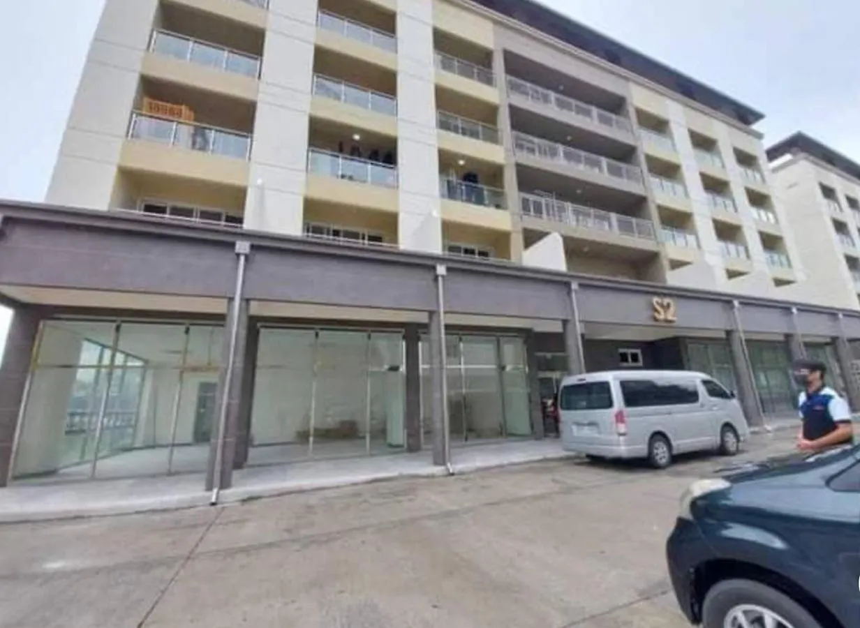Aparthotel Spacious Luxury Condo W/ Kitchen Beside Hilton Clark D'Heights Mabalacat